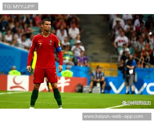 以足球卡片为载体探索C罗的传奇魅力与收藏价值