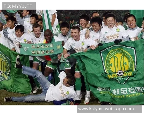 一年一换球队的足球明星挑战赛，跨越不同俱乐部的赛季之旅