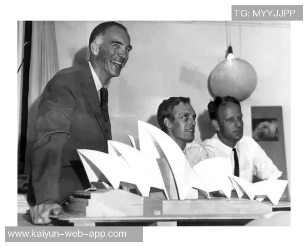 回顾97足球球星黄金时代见证绿茵场上的辉煌与永恒记忆 回顾97足球球星黄金时代见证绿茵场上的辉煌与永恒记忆